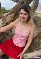 ATK Girlfriends: Dez Hansen (ATK Girlfriends Dez Hansen Photo Set)