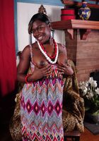 ATK Natural & Hairy: Kiana Love (Hairy Black model Kiana spreads her pussy)