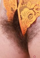 ATK Natural & Hairy: Pearl Sage (Pearl Sage can't hide her hairy body)